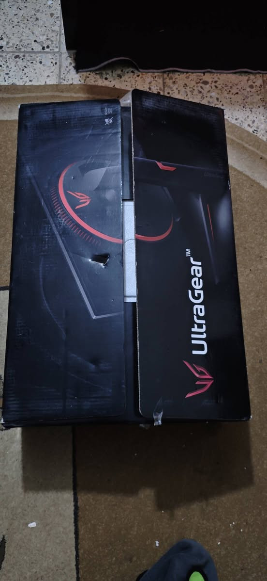 سلام عليكم شاشة lg ultragear
2k 27
180 zh
نظافة 99 كاملة ملحقات سعر 300 الف 
تواصل واتس اب ***********
