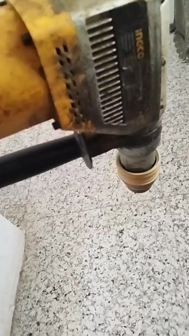 دريل همر كسار ماركة انجيكو كامل مع مجموعة براين


**إذا كنت صاحب هذا الإعلان وتريد حذفه لأي سبب، رجاءا أرسل رسالة إلى الدعم الفني**