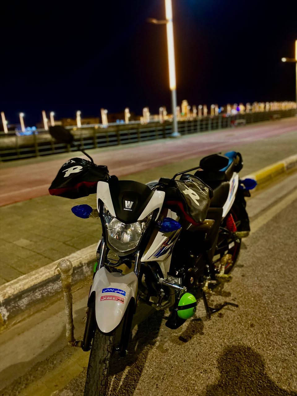 السلام عليكم موتور هوجي للبيع مقفول سجل وكامل موديل 23 مقفول وكامل المكان الرمادي القادسيه الثانيه قرب قسم البلدي ***********/  *********** السعر مالته 18 ونص وبي مجال موتور متعوب عليه
