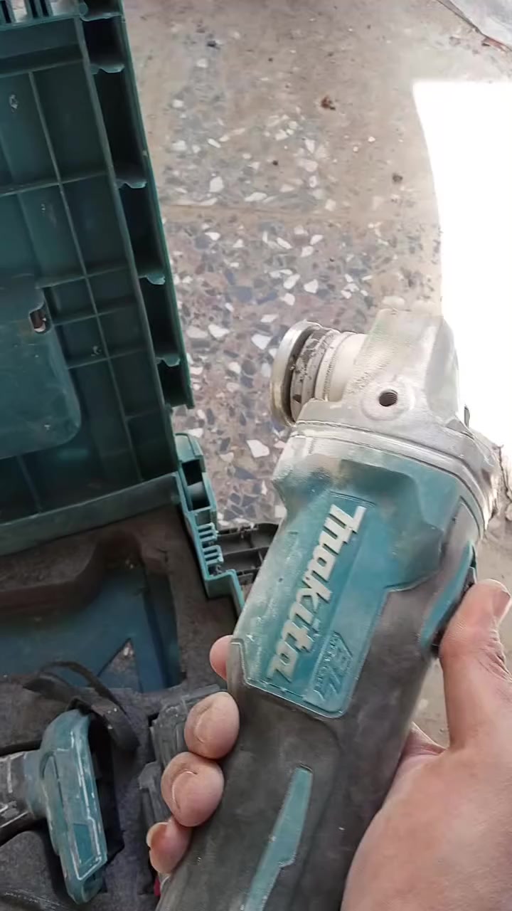 بكج دريل وكوسره نوعيه زينه شغلات دبل بطاريه وساحنه سوبر بس التدريب سرعته وحده
كوسره منعمه اصلي صار شغلتين مشتغل بيها بد وسرعه ولشفط زين 

سعرهن ذثنينهن ب115الف مكاني بغداد

اتواصل ***********
