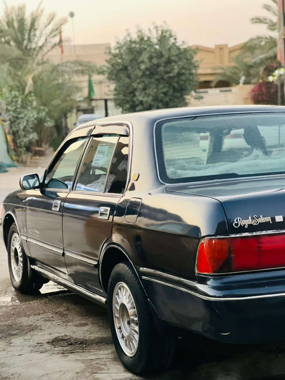 السلام عليكم عارض سياره أرنب موديل 95 سياره مكفوله من ضربه و من عيب شرعي مصبوغ جماليه محرك ثنين ونص حداديه تخم تاير تبريد شغال سياره بسمي رقم بصره مكاني ذي قار الرقم ***********
