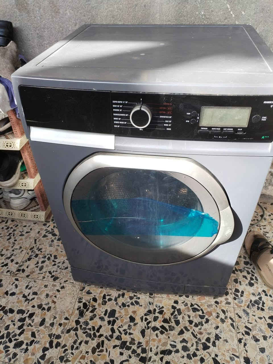 سلام عليكم قراض للبيع ملاحضه الغساله الله شاهد ماعرف شقاله عاطله ابيع عاطله العنوان البصره دور الشرطه قرب محطة الكندي مقابل الجملونات شارع الغائد (***********)
