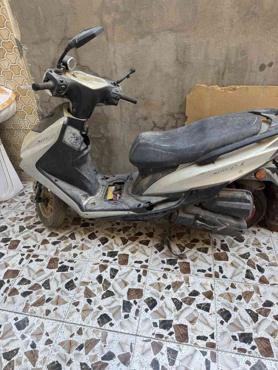 سكنس نضيفه بصمه تشغيل عن بعد بصمه انذار وقفل بلوتوث الدراجه طفت ومشتغلت ابيع كايمه السعر 300بغداد الشعب حي البساتين للاستفسار خاص


**إذا كنت صاحب هذا الإعلان وتريد حذفه لأي سبب، رجاءا أرسل رسالة إلى الدعم الفني**