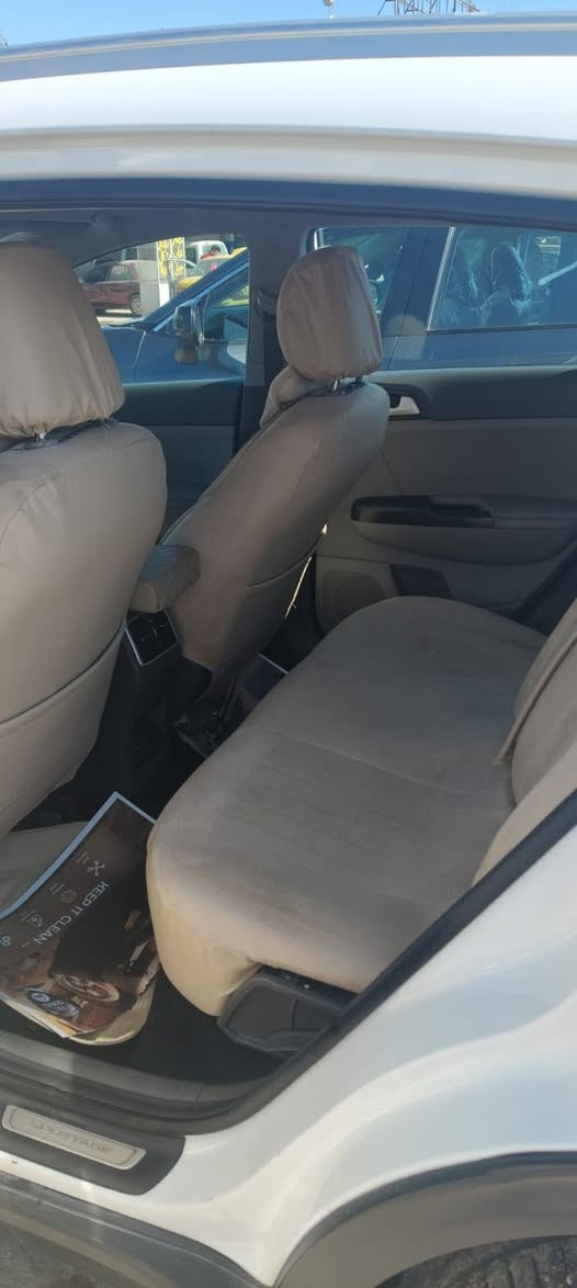 سبورتج خليجي ٢٠١٧ فول موصفات عده الفتحه صندوك كهرباء بصمة أبواب وبصمة تشغيل ماشية ٨٠ ألف ويل١٩ حساسات أمامي خلفي مري شفط سيارة مكفوله فقط حالوب قليل السونار موجود مكاني ديالى غالبيه *********** السعر ١٧٧ وبيهه مجال
