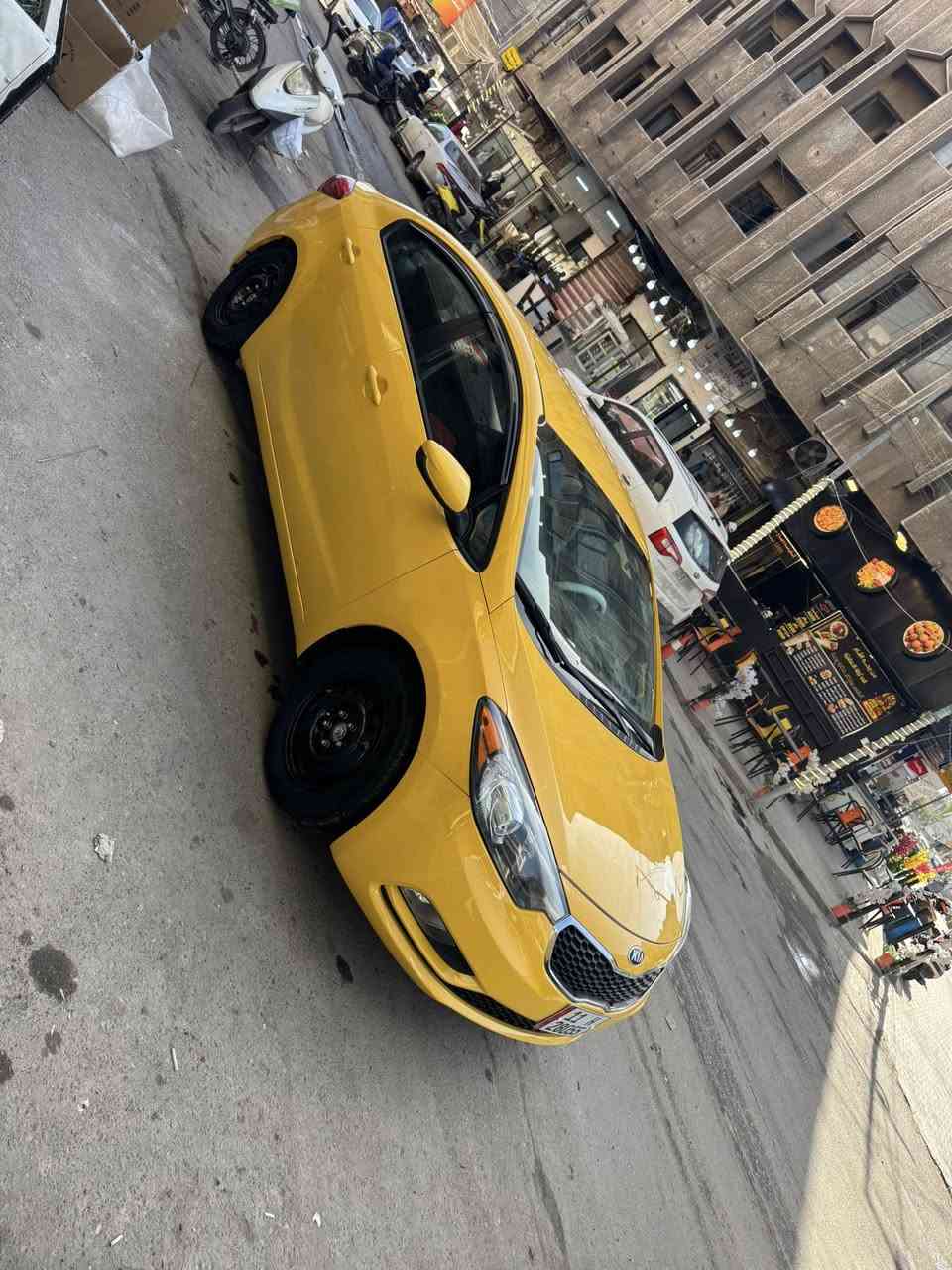 السلام عليكم كيا فورتي موديل 2016 مصفره هيئه وغرامات   منظومه غاز سياره جديده صبغ ودوشمه جديد تخم تاير جديد 
احلى من الصور حادثها بس دعاميه وصور الحادث بالمنشور 
باسمي مكان السياره الاعظميه السعر 113 الاستفسار ***********
