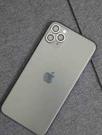 ايفون ١١ برو ماكس • ٢٥٦ • بطارية ٧٤%