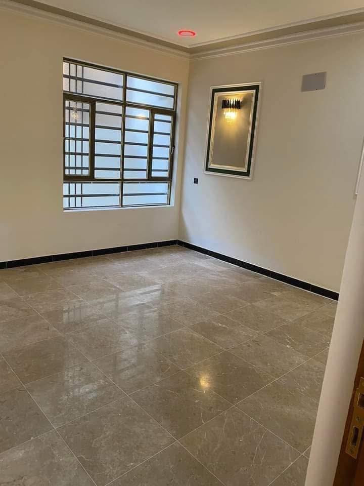 بيت للبيع
📍المشتل _ شارع المطبك _ شارع الزيدي 

المساحة   125 متر   
الواجهه        5  متر 
مدخلين استقبال + مطبخ + غرفة نوم + صحيات+ منور + بالكون خلفي
طابق الثاني  3  نوم + صحيات + بالكون عدد2
الطابق الثالث سطحين + غرفه سندويج مخزن بالسطح 
☎️ ***********
