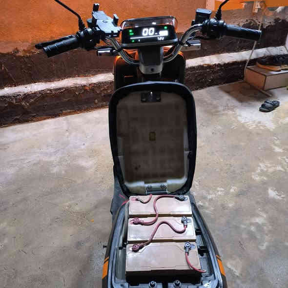 سلام عليكم دراجه شحن نوع ريان A8L وكيل ثامر خلخال طالعه بشهر ٥   والوصل موجود حجم الملف ٢٠٠٠ عدد البطاريات6 /A٢٨ امبير 12Vفولت /السرعه ٨٠ عدد السرعه ٤ موجود بيه نضام البك دبل/ اشاره بطاريات جدد افحص يم اي مصلح يعجبك كهربائيات(لايت زنون عالي ناصي هورن اشاير بك لايت ) كله شغاله الدراجه برغي مامفتوح بيه جديده بعده على وضع الشركه سعره ٦٧٥ وبيه مجال للشراي لاتعبني اذا ماتشتري ***********
