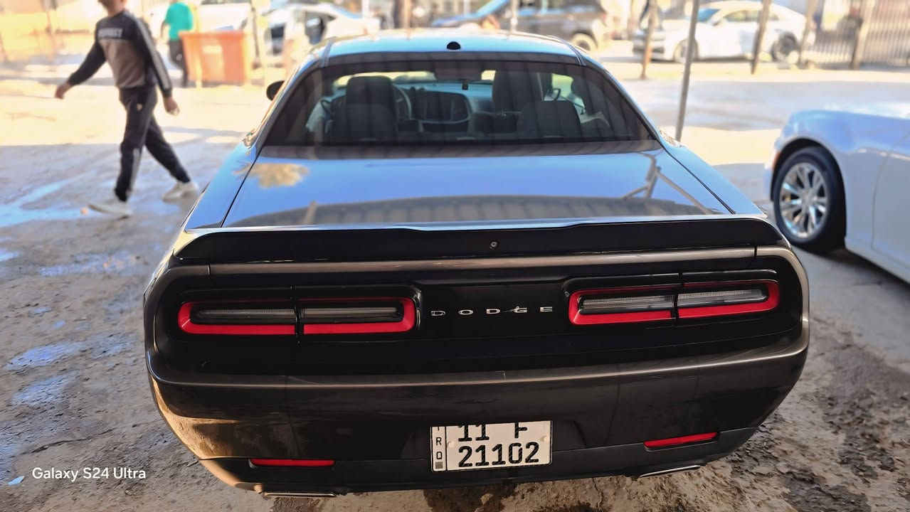 دودج تشالنجر 2018
SXT 3600
بيها بس الجاملغ جهة الراكب 
والبنيد محدث وصورة الضربة مرفقة بالمنشور .
عليها كزوز رياضي
رايدها 155 وبيها مجال
مكاني الديوانية.
***********
