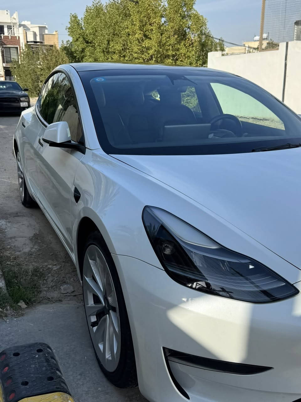 تسلا 3 للبيع موديل 2023
حادث خلفي جنطه وجاملغ 
سياره اونلاين محدثه اخر تحديث فول مواصفات مابيه اي نقص جاهزه من كلش  
السعر ١٦٢٠٠$
مكان حي الجهاد 
رقم الاتصال***********

