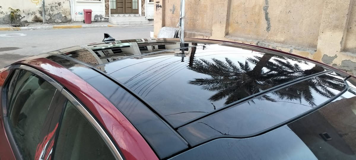 سلام عليكم سياره اوبتيما امريكي جي دي اي 2013 
رجاء اقرا المنشور للأخير
سياره داخله تقرير بأمريكا (غرق يعني بنسبه بسيطه ما وصل للدشبول والمكينه)
(كهربائيات كلها شغاله)
بالعراق ما بيها ضرر 
سياره كفاله عامه (صبغ تبديل شواصي مكينه وكير)  كفاله 
بيها شخوط فقط 
سياره فول مواصفات 
بانوراما فتحه سقف وبصمه وتحكمات ستيرن اشاير بالمري صوت ستيروم مال سماعه كشنات جلد داخل صاج وكشنات كهربائيه تبريد قطعتين تدفئه وتبريد ثلج سياره مسوي الها ادامه كامله حداديه كامله بانزين ادير الها كل محسن قليل عادي والدهن موترول 60 الف الدبه 
سياره جاهزه مجهزه مال جناي بأسمي سياره تحويل مباشر رقم مشروع وطني تحويل ثاني يوم فقط تحويل  ماعليها لا غرامات ولا شي 
وين ما يعجبك روح فحص سياره خير من الله 
الاضرار ( بطيخات مال صوت صالنصه فقط عند تشغيل طلع صوت مثل صوت مو كلش قوي) فقط لا اكثر 
مكاني ديوانيه رقمي *********** 
سعرها من الاخير 122 ورقه حك جيتك والسونار والفحص 120 قفلها من الاخير واني خادم
