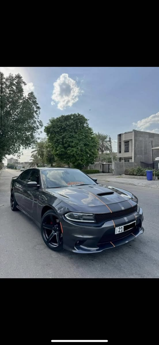 جارجر 2015
 السياره كلين  هنا صار بيها خدش بلباب و بيهاا شبر بلجاملغ بنيد محدث 
وبارد بجهه الصدر 
ودعاميات ودواسات srt تحديث كامل 
 ويل نجمه خسفه القويه
دركه اربي ام فايبر
 رقم شمالي الجديد 
مواصفات ال sxt
شاشه كبيره كشن  جلد وكهرباء
 محرك 3600
ماشيه 89
مكان السياه بغداد الدوره 
السعر 165وبيها مجال قليل 

تواصل وتفاصيل اكثر واتساب 
***********
