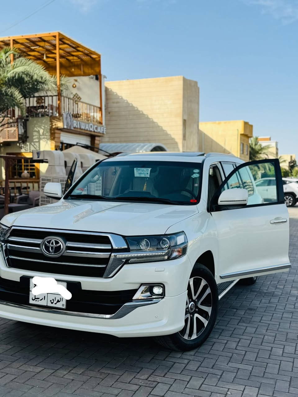 السلام عليكم 

TOYOTA  LAND CRUISER MODEL 2019     GX.R          8V         82000KM

♦️كــفـــــــــالـة عــــامـة.
🔹(عدا بارد اقل شبر )
♦️رقــــم اربيـــل

مواصفات :-
🔹محرك 8 سلندر
🔹إشارة لكزز 
🔹عينة ليزرية
🔹فتحة سلايت 
🔹ماشية ٨٢الف كيلو 
🔹دبل ماوس 🔘
🔹5بصمات (بصمة تشغيل )
🔹أبواب بصمة
🔹مري قلاب 
🔹كشنات جلد (بيجي )
🔹كشنات كهرباء
🔹جنطة كهرباء 
🔹ثلاجة
🔹 3 قطع تبريد 
🔹حساسات امامي +خلفي 
🔹زراك لايت 

♦️وبعد هواي مواصفات 🔘

المكان /البصرة
الاتصال. ع رقم 
***********
