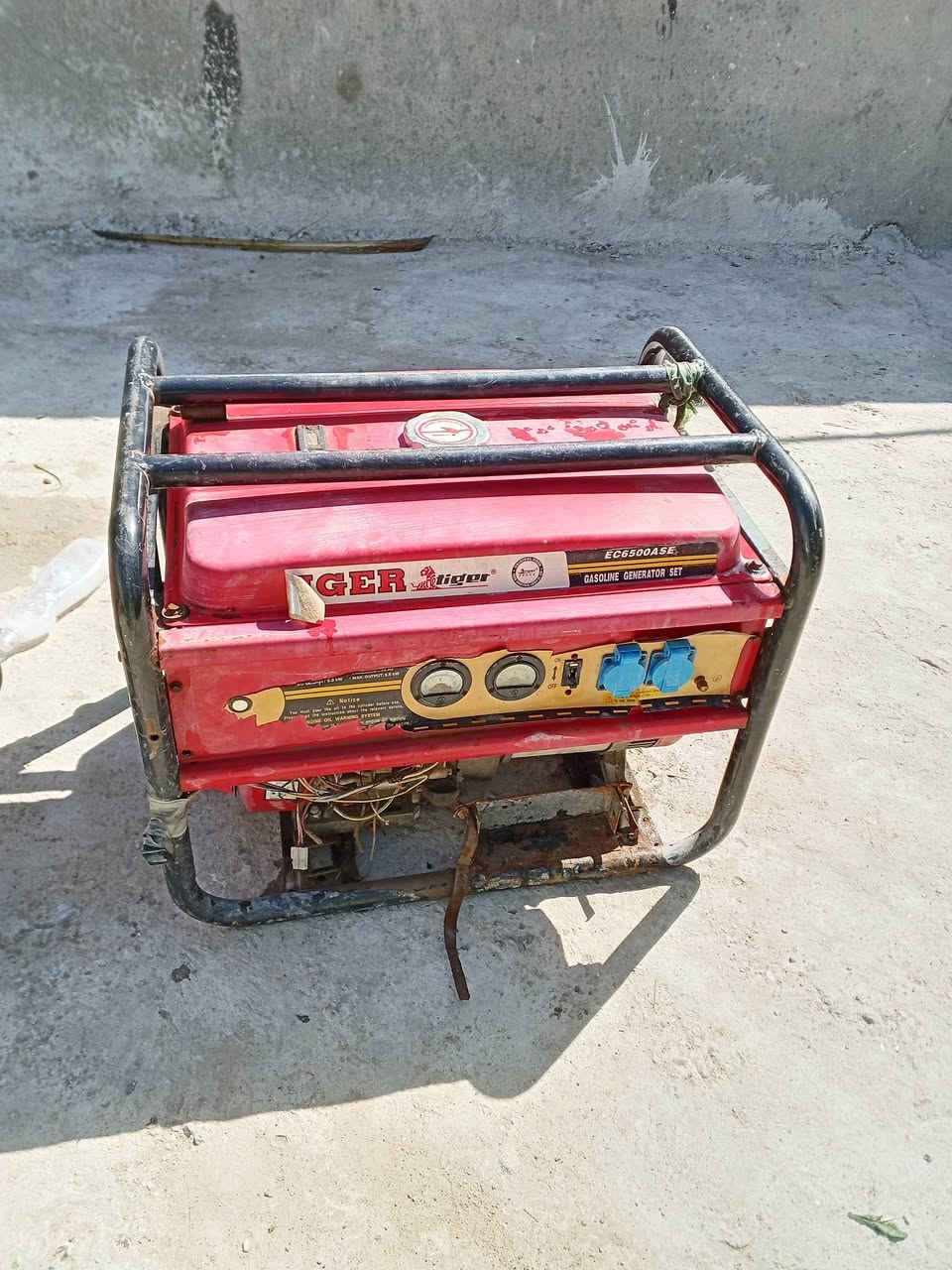 السلام عليكم  لبيع  مولدات شغالات الاستفسار على هذا الرقم ***********
