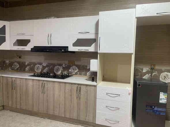 ئەم کەوەنتەرە بو فروشتن بالون پریسە زور خاوینە شوین سلیمانی ‭0770 132 8828‬ نرخی ٨ گەلا بە تاباخ ومرشحوە
