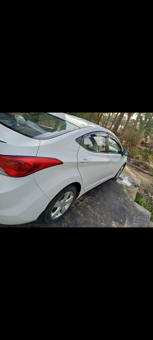 هيونداي ألنترا 2013
وارد خليجي كلين  بدون حادث مكفولة   الضربة والصبغ محرك 1600 مواصفات ستندر نص فول مكان السيارة بابل المحاويل ***********
