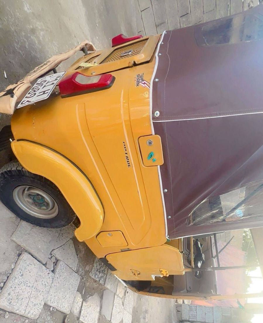 تكتك 2021. شهر ال 11 جاهزه من كلشي دوشمه جديده جادر جديد تجفيت جديد تخم تاير جديد رقم بغداد انگليزي تحويل ثاني يوم. مكاني بغداد شهداء السيديه تقاطع الدرويش. سعر.   سبعه. وسبعميه.  .. الاتصال. ***********
