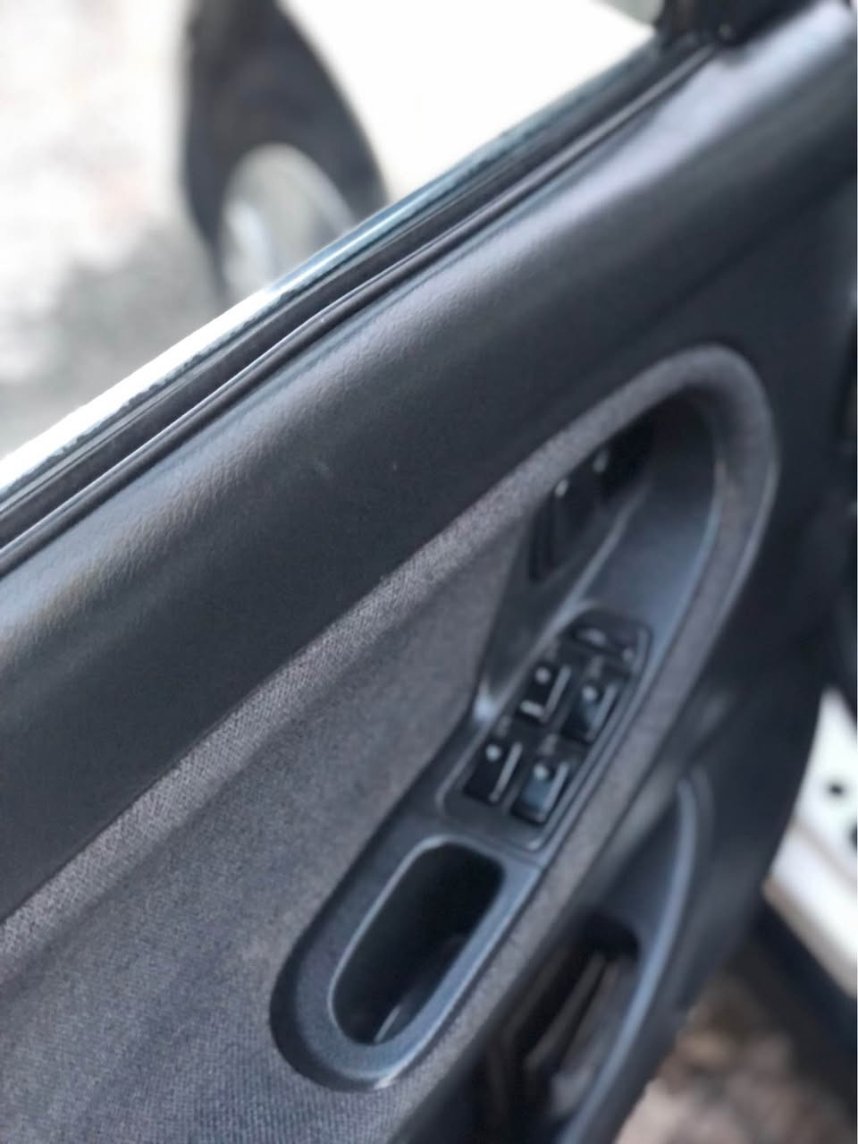 بەناوی خوی گەورە: مازدا:٦٢٦فاسۆلیا.مۆدیل١٩٩٣ ئارم پلاستیک دهۆک سەیارەکە نمونەیە لە جوانی گیر مەکینەی بەشەرت توندوو تۆڵە دیناریک مەسرەفی نیە موس براوەو ە هەمووی بەشەرت داوای48 گەلاو کەمێک مجال بۆ داواکرن پەیوەندی بە ژمارە: *********** بکە بشدار, السليمانية
