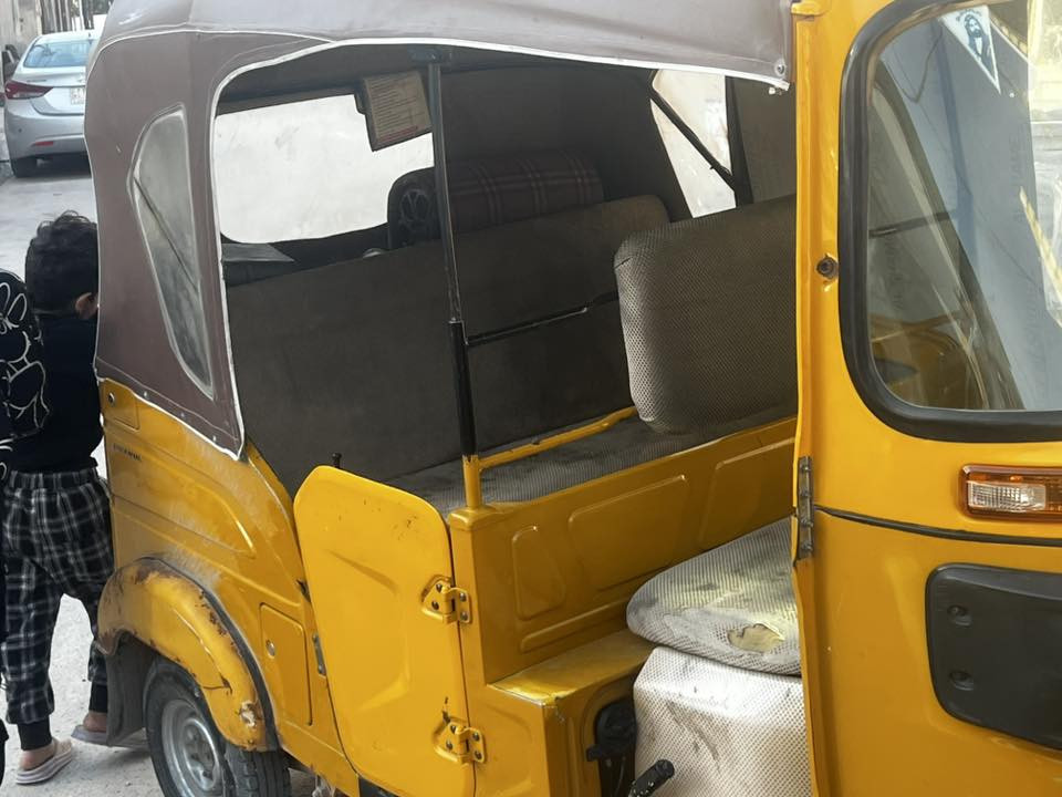 شهر رابع رقم وسنويه تك معروضه بسبعه واحد وعشرين ***********
