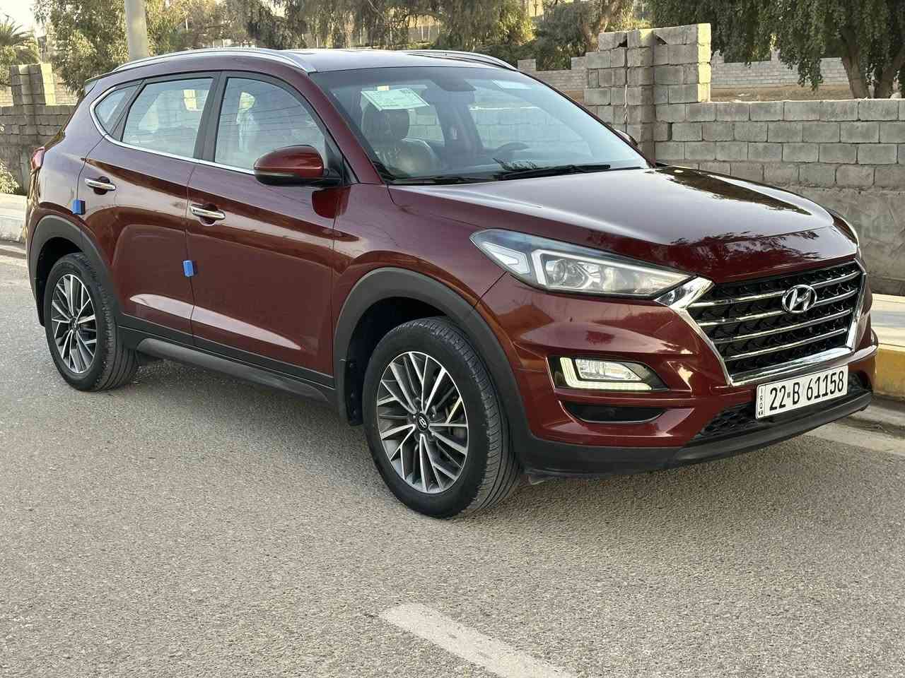 توسان 2020 خليجيه
مواصفات 

بصمه 

حساس امامي خلفي 

شاشه اصلي كار بلي

كامره خلفيه 

شاحن واير ليس 

تحكم ستيرن جهتين 

رقم اربيل هزتها جديده 

للاستفسار ***********
مكان السياره بعقوبه
