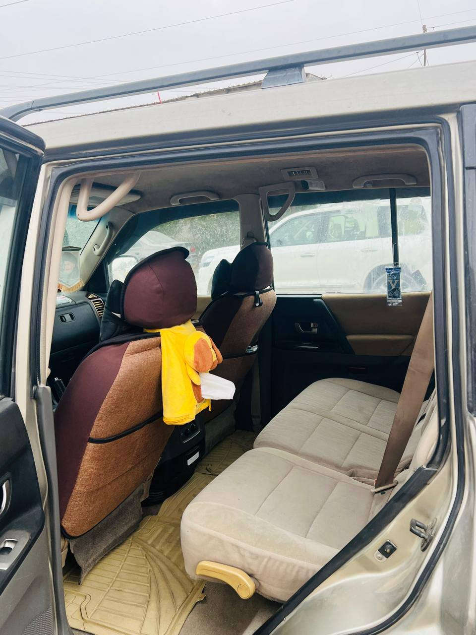 ١. سيارة مصبوغه عام ماعدى القماره بدون ضربه ولا معجون شرط الفحص
٢. مكينه 3000 بلاد مرغوب كفاله + كير كفاله فور ويل
٣. دواخل كله جديده وعلى لبلاد 7 راكب { كرسي الاخير قلابي }
٤. شاشه أندرويد + كامره دواره + سستم صوت
٥. تبريد وتدفئة 3 قطع
٦. حداديه نظيفه 90%
٧. منظومة زنون وكشافات جبلية + كهربائيات وتحكمات السياره كله بلاد
٨. تخم تايرات + ويل كب بلاد مع الاسبير
٩. منظومه بانزين كله كفاله وجديده

ملاحظه // سيارتي مال جناي وتعبان عليه كلش واحله من الصور بالواقع

{ السعر 95 ومجال كلش قليل + مراوس بصالون حسب القناعه }


**إذا كنت صاحب هذا الإعلان وتريد حذفه لأي سبب، رجاءا أرسل رسالة إلى الدعم الفني**