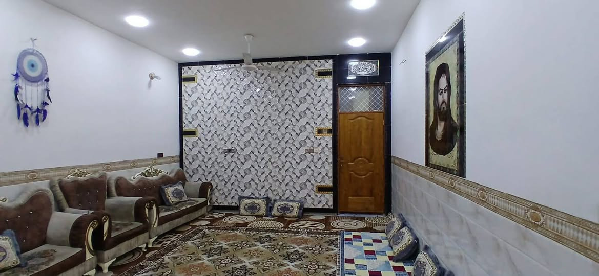 السلام عليكم 
بيت للبيع حديث  للبيع مساحة 240 حي البتول الزراعي مقابل معمل الطابوك ، 

رقم صاحب الدار
‏‪0771 438 1061‬‏
