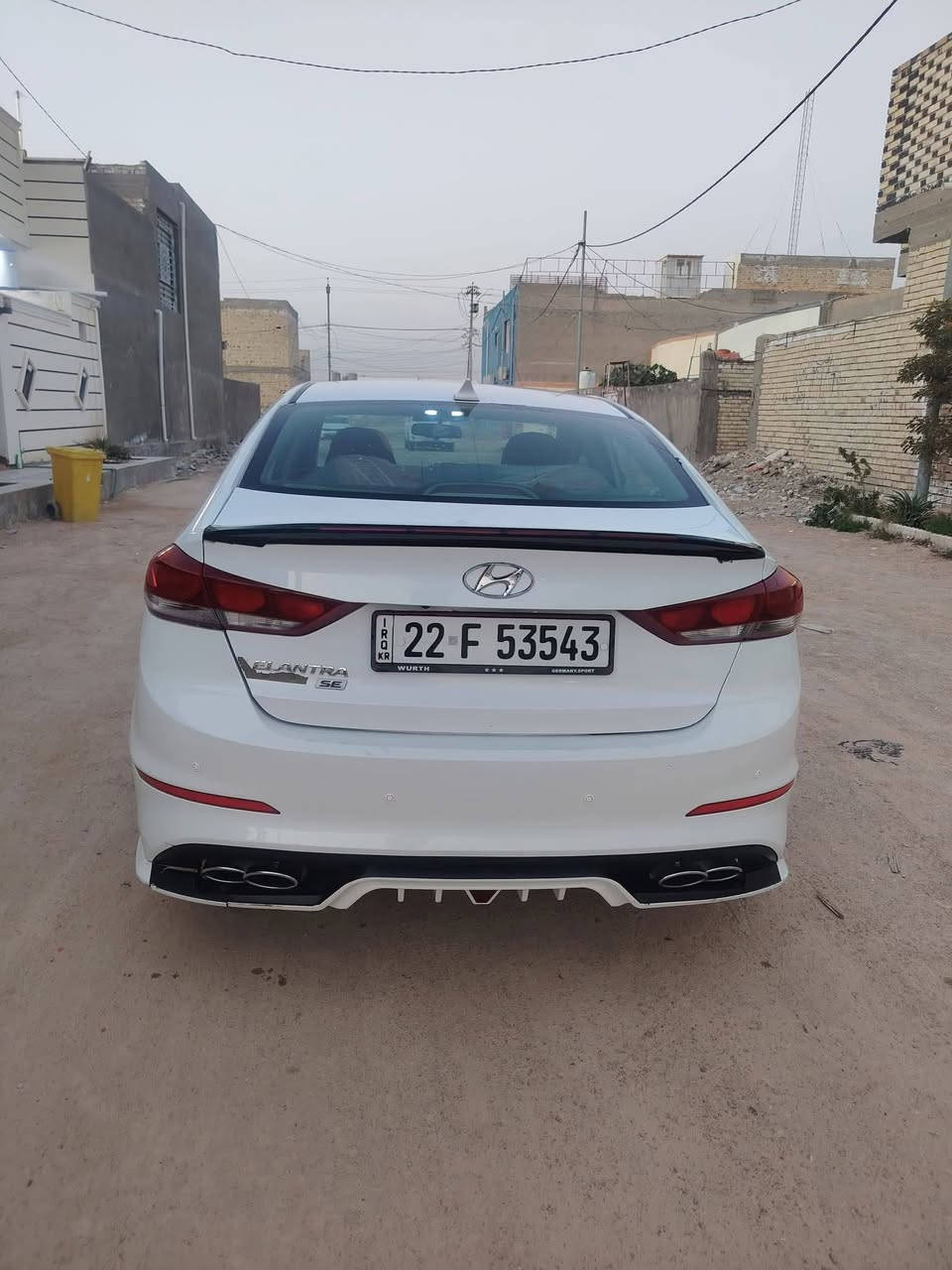 النترا 2017 وارد امريكي
بيها صبغ بنيد فقط مكينه 2000 دوش المرغوب ماشيه 100
 رقم اربيل بأسم شركة وليس كردي
سيارة جديده و جاهزه اي نقص ماكو 
مكان السيارة النجف السعر105 و بيها مجال
هـ***********
مكلف بالنشر رجاء لا احد يراسلنا على الصفحه
