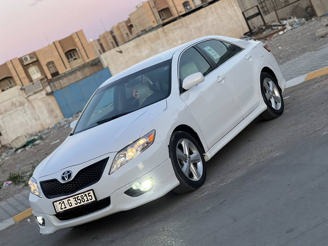 السلام عليكم
للبيع بسعر 110
كامري 2011 امريكي se محرك 4 سلندر 2500
للون//ابيض ثلجي 
فول موصفات عده الفتحه
كشن كهرباء +مثبت سرعه +كشنات جلد اصل+دبل كزوز بلاد+تبريد قطعتين +تحكم مقود +شاشه ايباد+كامرا +ويل 17 اصل+بردات اصل 
صبغ بنيد وجاملغ بدون دواخل 
باقي مكفول 
محرك +كير +صدر+باتري+تخم تاير كله شرط 
المحرك لاصوت ولارواجز ولاتبيخر ولاتتقيص شرط الفحص 
رقم سليمانيه انكليزي سنويه 28 +هزه 27 شرط تحويل وغرمات 
اعتذر الاقصاط والوعده 
السعر 110 مجال جدا جدا بصيط 
العنوان تكريت قادسيه 
***********
