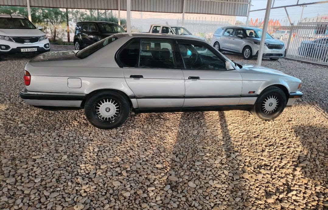 السلام عليكم للبيع BMWحجم735السياره جديده وجاهزه رقم بغداد بسمي تحويل مباشر السياره جاهزه للاخير مكينه وكير وكشر وتبريد وصدر امامي خلفي صبغه جديده عله ايدي الف متخسر عليهه
السعر 60وبيهه مجال 
العنوان بابل الشوملي 
***********
السلام عليكم للبيع BMWحجم735السياره جديده وجاهزه رقم بغداد بسمي تحويل مباشر السياره جاهزه للاخير مكينه وكير وكشر وتبريد وصدر امامي خلفي صبغه جديده عله ايدي الف متخسر عليهه
