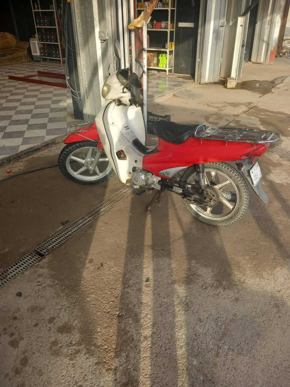 سلام عليكم موطور سلفيز للبيع السعر 450وبيه مجال ‏‪***********‬‏
