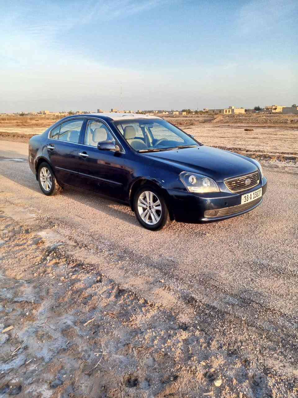 السلام عليكم كيا اوبتيما للبيع  وارد امريكي موديل 2007 محرك 2400 سياره جاهزه من كلشي رقم دولي السنويه لغايه 2031 السعر 86وبامجال مكان السياره بابل الشوملي اي استفسار الاتصال على الرقم ***********
