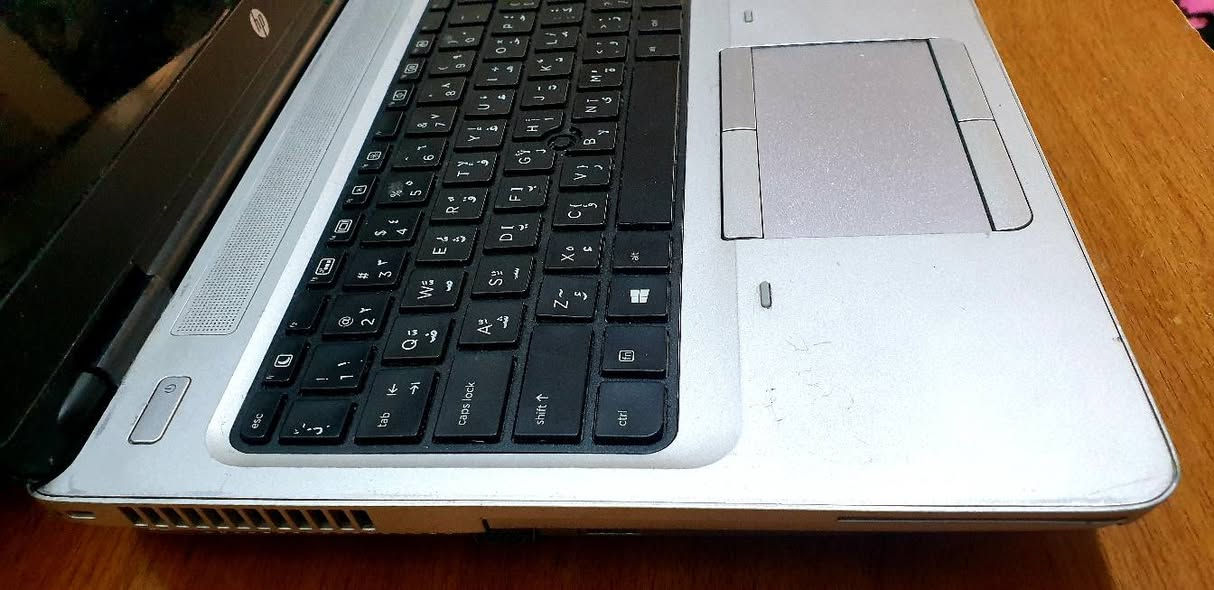 hp probook 650 G2
                         Core i7 الجيل السادس  فئة HQ
الرام 8G ddr4 الهارد 256ssd 
حجم الشاشة 15.6 FHD 
مناسبة للدراسة والبرامج الهندسية 
منصب عليها اوتوكاد 2022
السعر 225 الف المكان بعقوبة 
ملاحظة البطارية جديدة


**إذا كنت صاحب هذا الإعلان وتريد حذفه لأي سبب، رجاءا أرسل رسالة إلى الدعم الفني**
