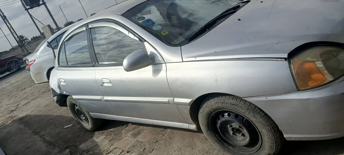 لسياره تعرضت الئ حادث شغاله وتمشي كلشي مابيها لتفيده قيم وخذ قبل مكملها من لدعاميه لل  دعاميه رقم اربيل عندي وكاله حق التحويل ***********
