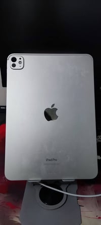 ايباد ١١ برو M4 • ٢٥٦ • بطارية ٨٩