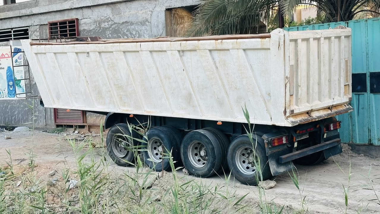 عربانه اربع محاور  للبيع جاهزه للعمل كهربائيات حداديه هواء تايرات مكفوله كفاله عامه 

ذرعتها 30متر للاستفسار *********** المكان كربلاء
