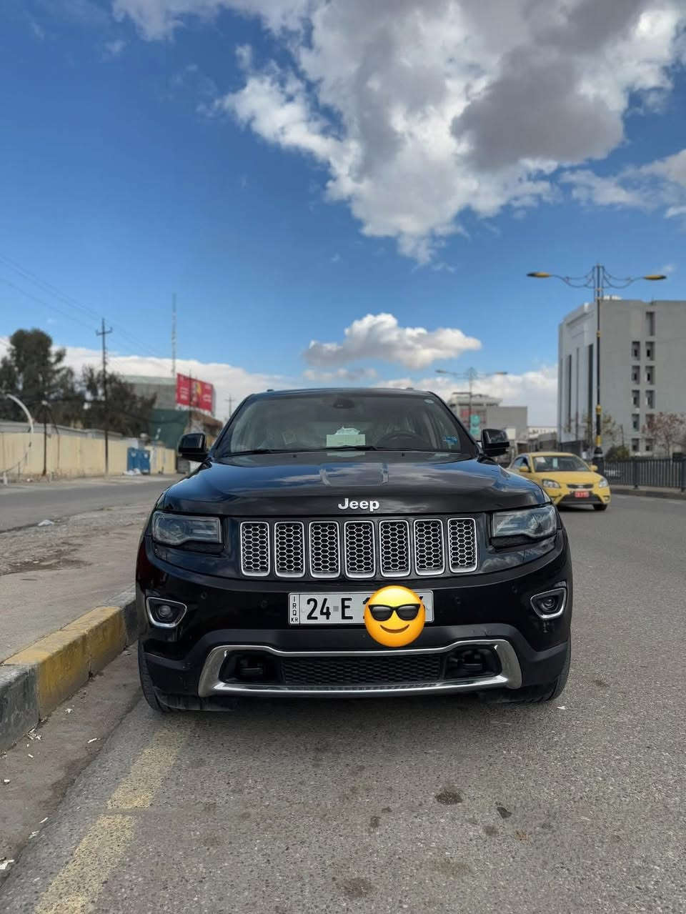 للبيع مستعجل جيب 2014 كراند شيروكي خليجي وكالة هارلم  ليمتدد فول مواصفات بدون ضرر ماشي 188 الف كيلو شرط التحويل بيها كابون السعر 240  بي مجال رقم دهوك مميز مكان السياره موصل ***********
