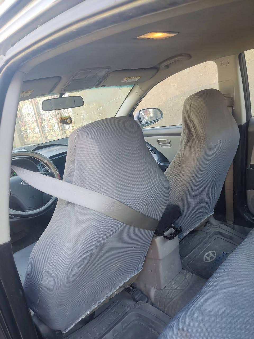 لانتره موديل ٢٠٠٨امريكي بيه ضربه بصيطه بجاملغ لخلفي مصبوغه عام مكانه نجف سعر ٨٥ بيه مجال بصيط سياره جاهزه محرك ٢٠٠٠ وخير من الله تخم تاير جوه ***********
