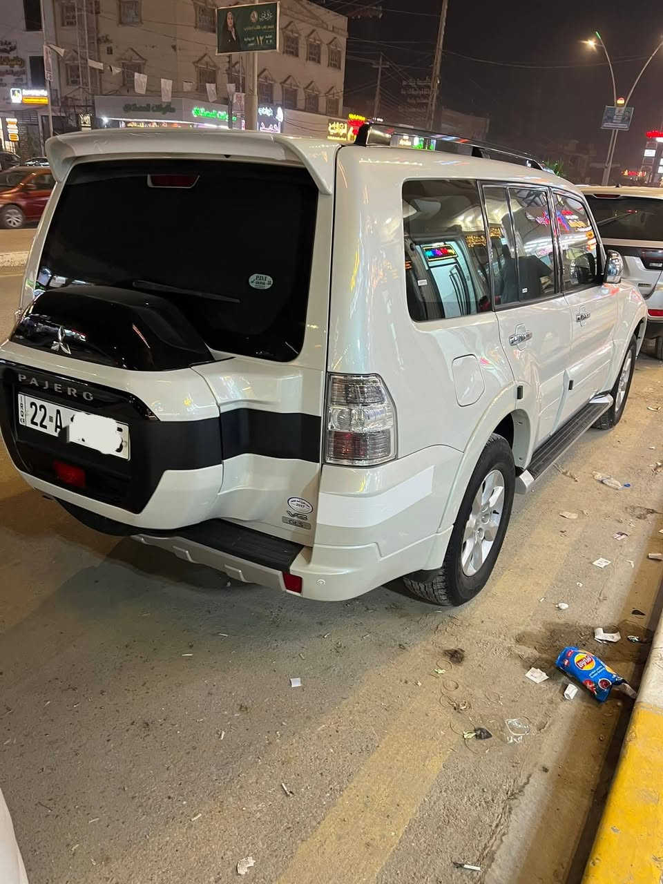 السلام عليكم 
باجيرو 2017 اخت الزيرو حبتور  فول ١/١ اصل  الشركه ماشيه 95 الف 
السياره بعدهه عل وضع الشركه مكفوله من الصبغ والبارد والشخوط والتكحيل ومن كلشي عل شرط مكفوله بوضع الشركه  
عدتهه  وسبيرهه والسويج الثاني ممستخدمات 
السياره حبتور معروف موصفاتهه 
ديفلوك 
محرك 3500
فورويل دفع رباعي 4x4 
شاشه اصليه جي بي اس 
كشنات جلد وبعدهن بل نايلون 
دبل كشن كهرباء 
١٢ ايرباك 
دمام حبتور 
سستم حبتور 
مري شفط 
شاشه جبيره اصليه 
كامره اصليه 
زراك لايت 
لايت زنون 
ويل ١٧ خمسه ويل كب 
دواخل صاج 
دركه صاج 
ترايش نيكل 
فول تحكم استيرن 
٧ راكب 
السياره فول حبتور واخت الزيرو مكفوله 
رقم اربيل دولي 
رقمي ***********
مكان السياره النجف الاشرف
