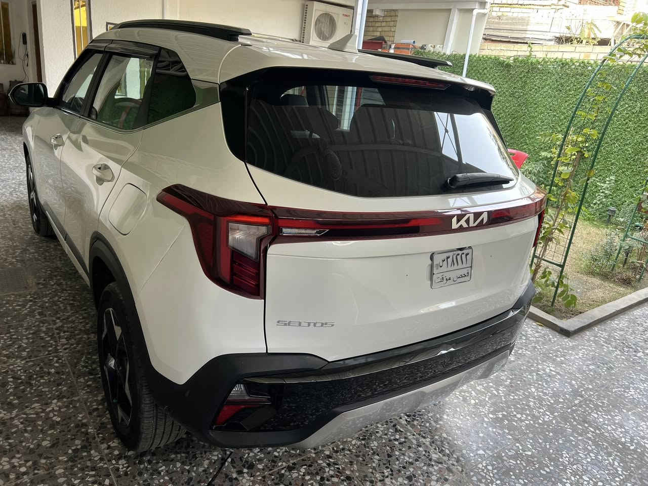 السلام عليكم
بيع او مراوس 
كيا سيلتوس 2025 دخول جديد 
حادث مرفق بصور. فقط قطعتين صبغ بدون ايرباك بجم كبس 

السعر 168 وبيه مجال قليل 
للستفسار ***********

السياره. على وضع شركه. بعدهي زيرووو ماشيه. (3الاف فقططط) 

قطعتين صبغ الباقي كفاله عااامه 
                                                  
فول مواصفات  1/1 عده الفتحه 

بصمه 
تشغيل عن بعد 
تبريد قطعتين 
٣ انظمة قيادة 
ترحيب عند الاقتراب 
شاشة اعطال 
مري شفط قابلة للطي
اشاير بالمري  
كشاف ضباب 
كامرة دوارة +حساس خلفي 
محرك 2000  دوش 
كير at 
حساس اطارات 
شاشه متصله. كار بلي 
راداد امامي وخلفي وجانبي 
قياده ذاتيه 
اوتو هولد +هندبريك كهربائي 
كشنات جلد  +هيتر. 
تبريد قطعتين 
شاحن واير ليس 
وبعد بيها مواصفات 
للاستفسار خاص او ***********
المكان بغداد مدينه الصدر
