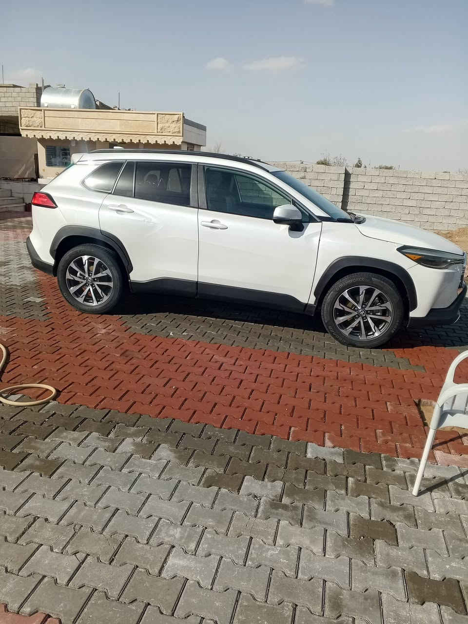 السلام عليكم
كورلا كروس 2023
لون ابيض
مواصفات XLE
بصمه
رادارات جانبيه 
تبريد خلفي
كشانه جلد
هيترات كشانه
كشن كهربائي
شحن وايرليس
السعر 175
وبيها مجال 
الضرر بونيد مبدل بلادي
بدون دواخل
 ماشيه 53الف
منفيس
المكان الزاب قرية اصبيح

للاستفسار الاتصال على***********
