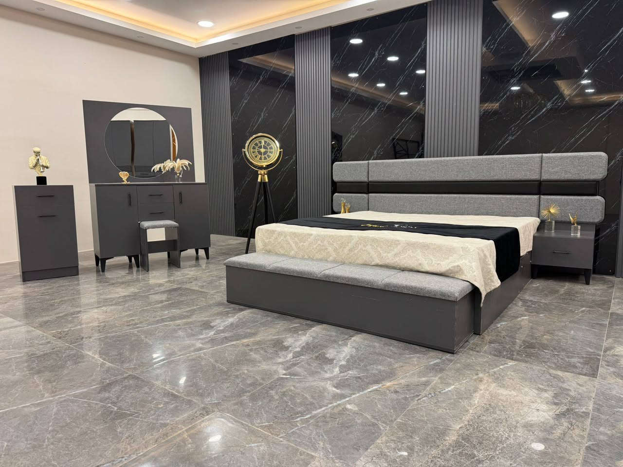 بسم اللە
*موديل   مالديني       المودرن*
🌾🌾🌾🌾🌾🌾🌾
*10 قطع              كنتور ملحق 3 متر*
*1- ضهر بلوك*
*2- برغي وچوي حديد* 
*سرير  مخزن*
*5- شغل درجه اولى*
*السعر🔥 مليون و225الف
خــــــــدمە توصیل متوفر
للحجز مراسلتی
العنوان//بغــــــــــــــداد


**إذا كنت صاحب هذا الإعلان وتريد حذفه لأي سبب، رجاءا أرسل رسالة إلى الدعم الفني**