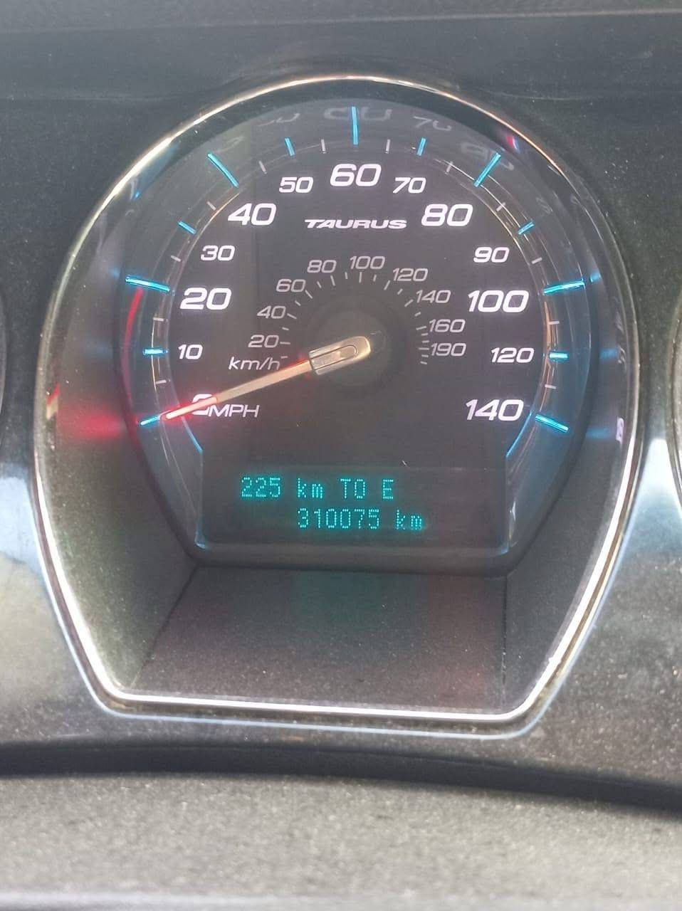 السلام عليكم
فورد تورس 2011 

كير ومحرك شرط  تبريد ثلج 

رقم بغداد انكليزي

 باسمي شرط التحويل 

سنويه لغايه 2029 

حادث خشم البنيد

 شرط بدون داخل 

مواصفات sel

السعر 90 وبيها مجال  ***********
