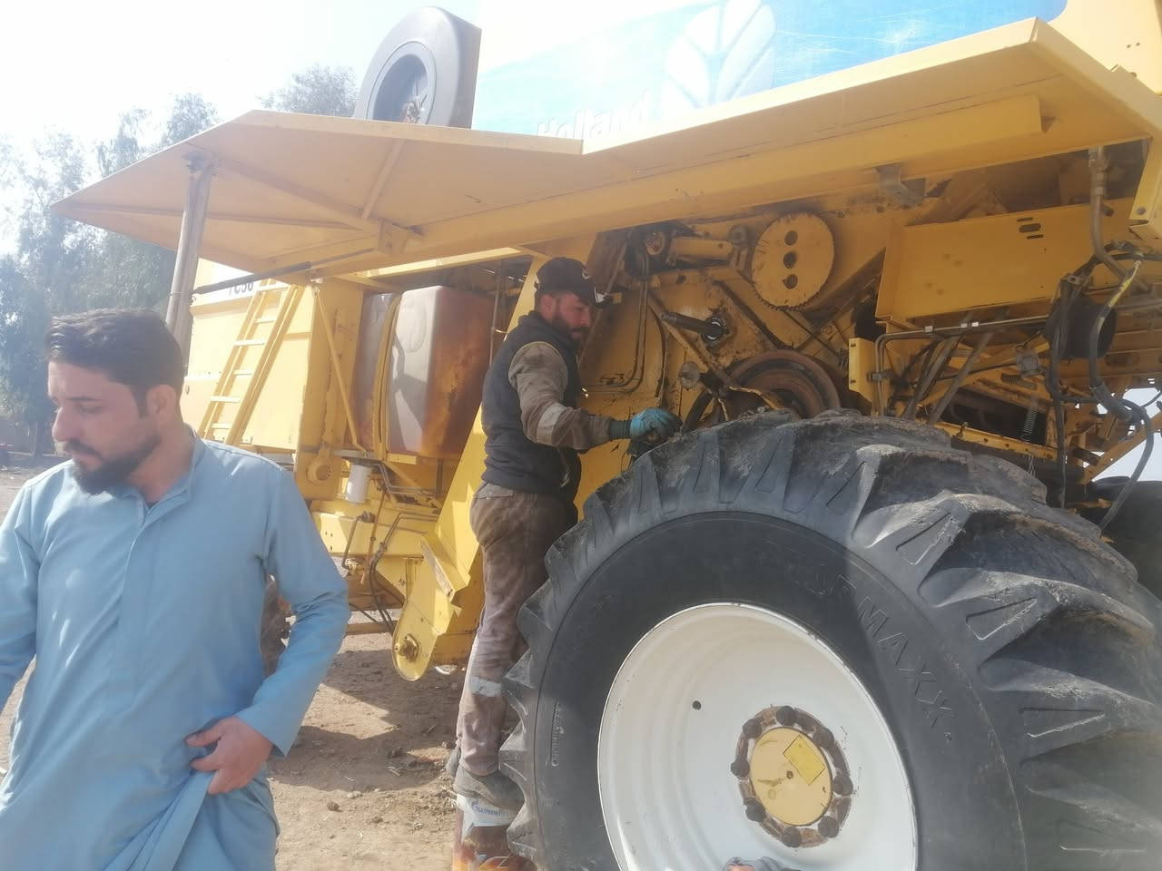 اسلام وعليكم يوجد گادر تصليح حاصداد نيهولند بئدارت  ابو يونس ول أخ أبو نهأيه (مكان كركوك قضاه الحويجه الستفسار عل رغم ***********
