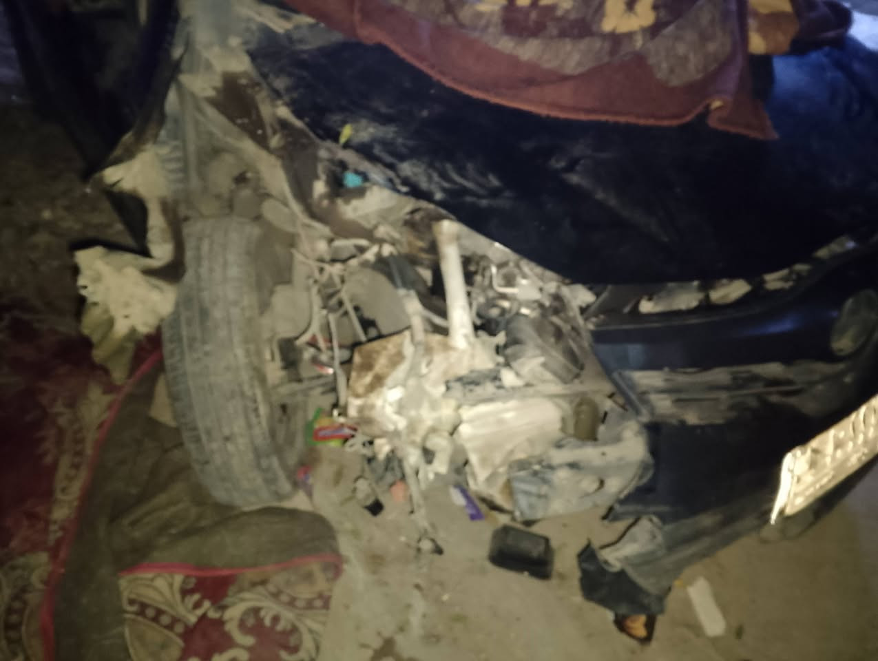 السلام عليكم سياره يارس موديل 2014 مكاوبه تشتغل وتمشي السعر 48 وبيه مجال بسيط رقمي ***********
