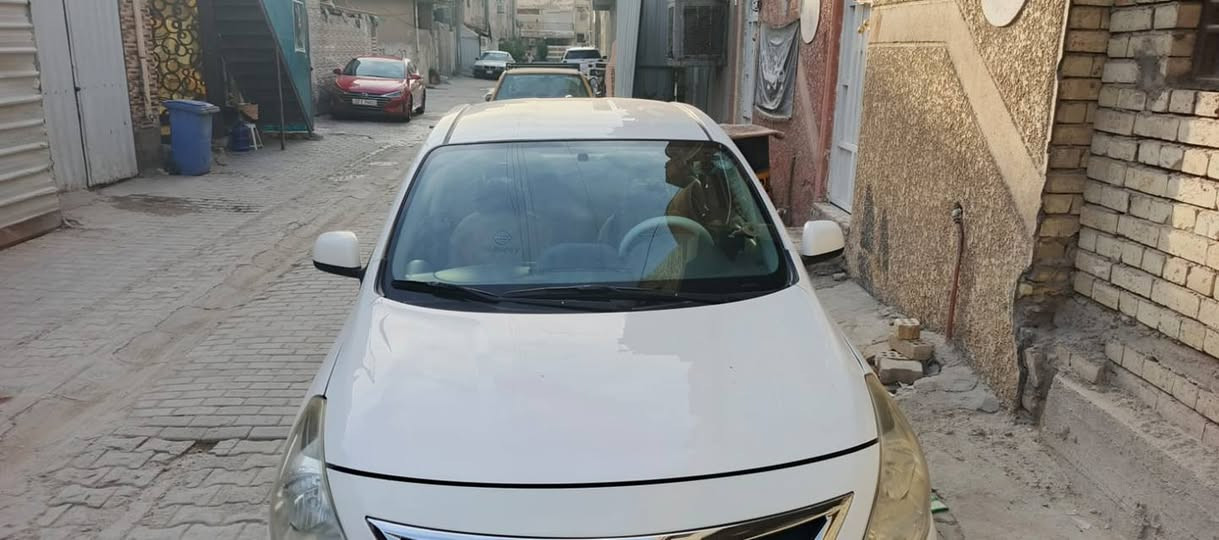 السلام عليكم نيسان هندي ام لبيته الزركه السيارة مابيه شي بس هذا الضرر بالفيديو رقم اربيل باسمي السنويه ل 2030المديل 2016 مكاني بغداد الحريه السعر 90 ***********
