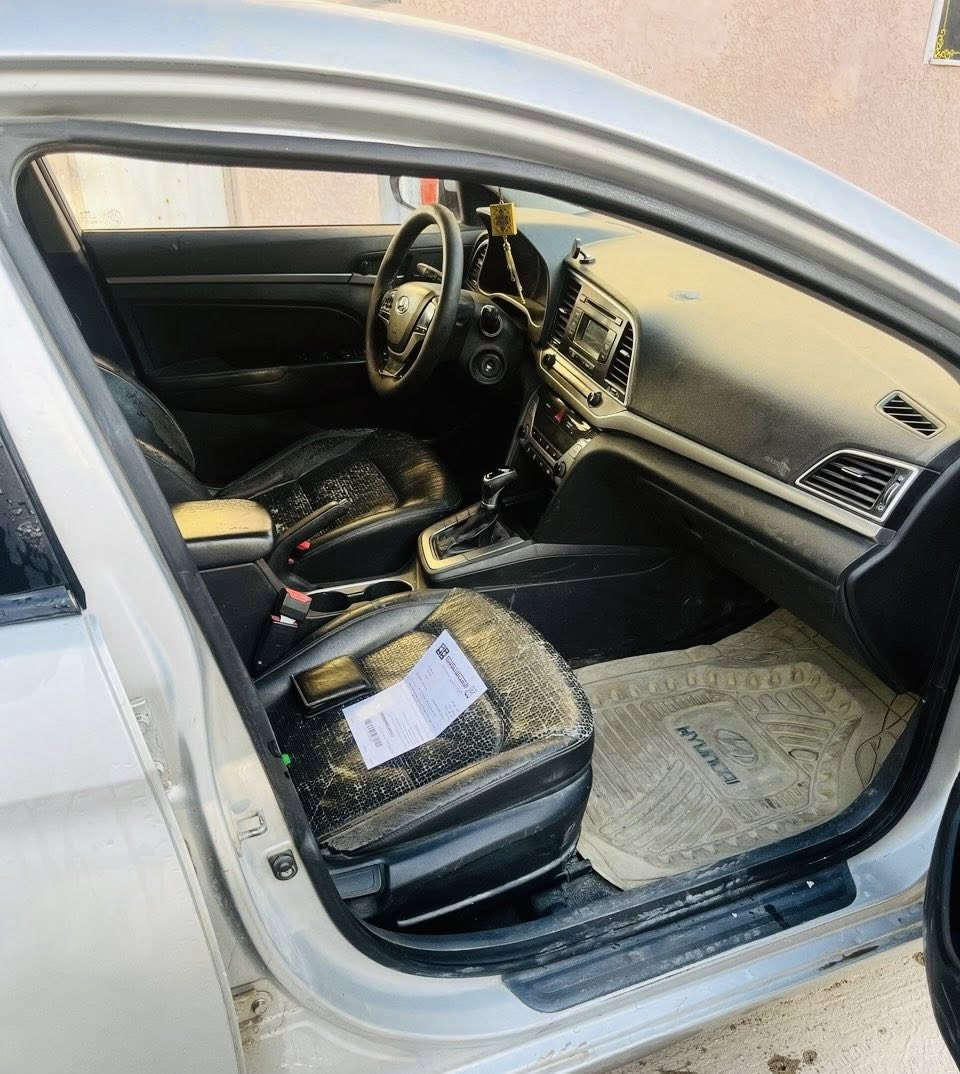 النترا 2017 وارد كوري محرك 1600GDI
فول عدى الفتحه
رقم سليمانيه دولي تحويل او وكاله
حادث قطعتين صبغ بدون دواخل 
المكان نجف ***********
