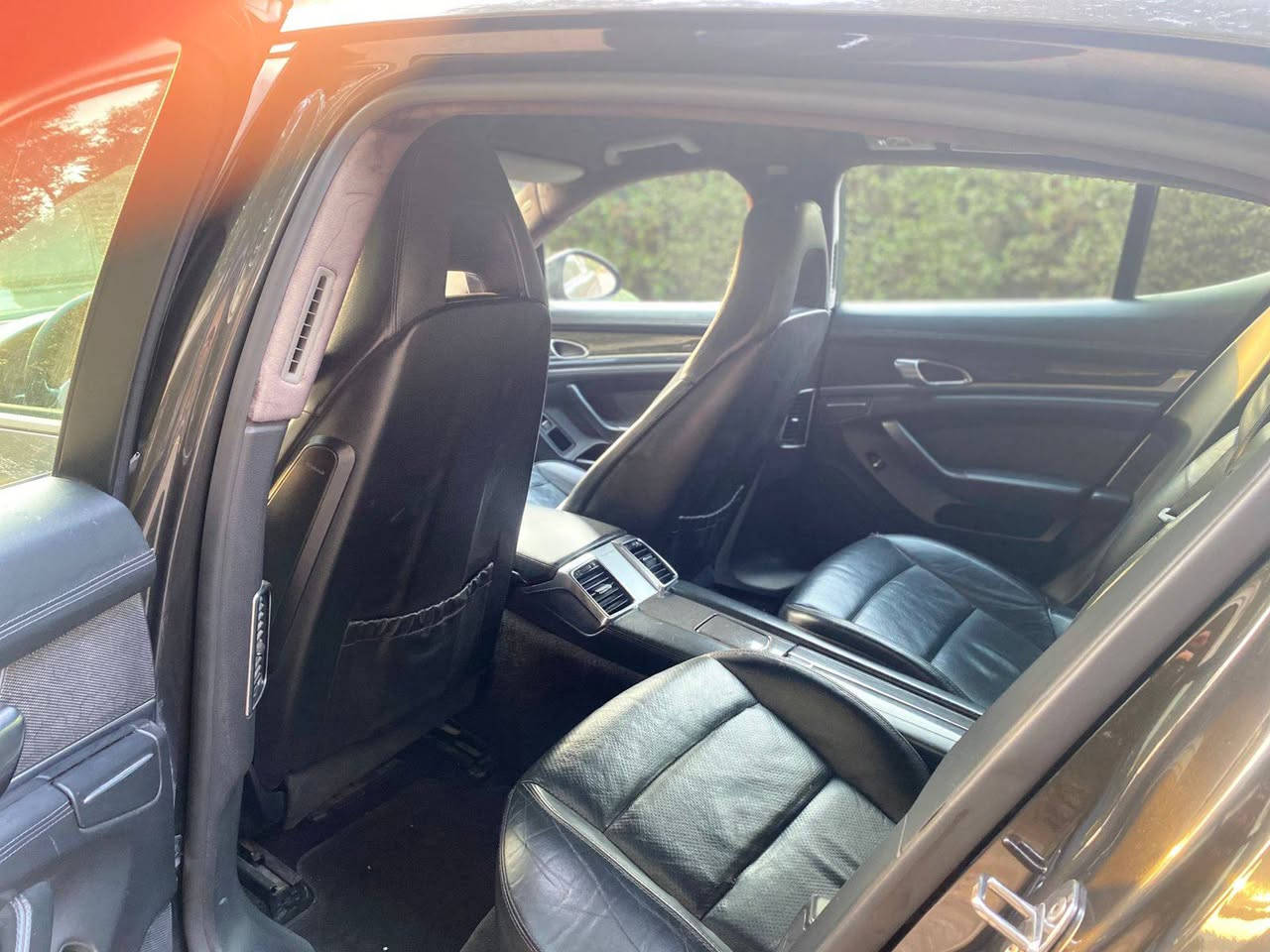 بورش بنميرا فوراس
وارد خليجي كفالة عامة
موديل 2011
بدون صبغ 
حساسات 360درجة 
رقم سيارات بغداد دولي باسم تحويل ثاني يوم 
مكان شارع فلسطين 
السعر 210
رقم هاتف ***********
