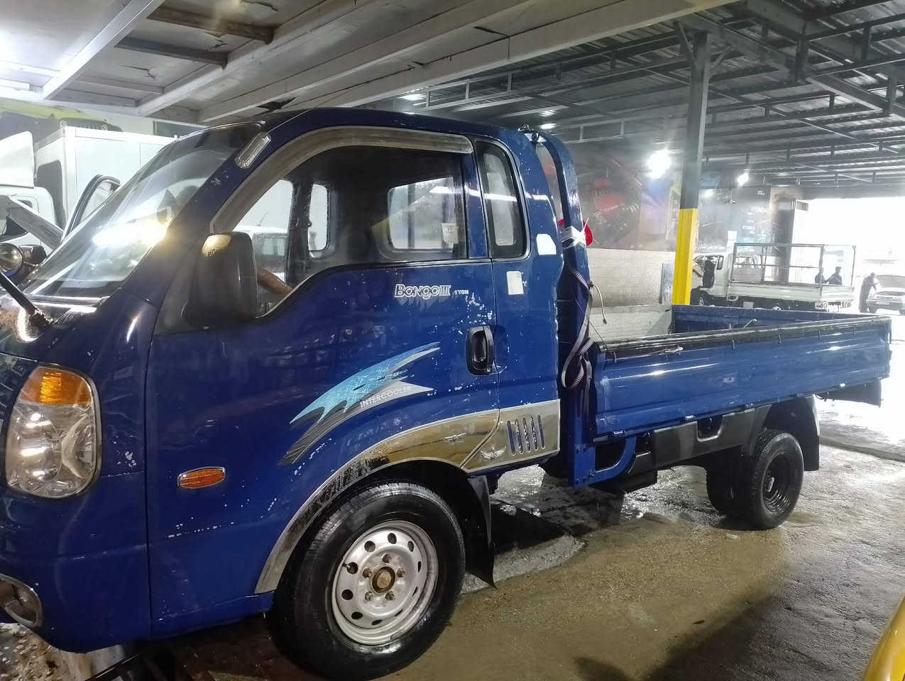 سلام عليكم
سياره كيه بنكو 3000 
موديل 2008
سياره كفاله عامه لا صبغ ولا ضربه الف الحمد الله سياره خير من الله مكينه وكير نضيفات 
رقم بغداد دولي  سنويه ل2029 السعر 85 وبيه مجال حك الجيه 
***********
موجود اتصال و واتساب
