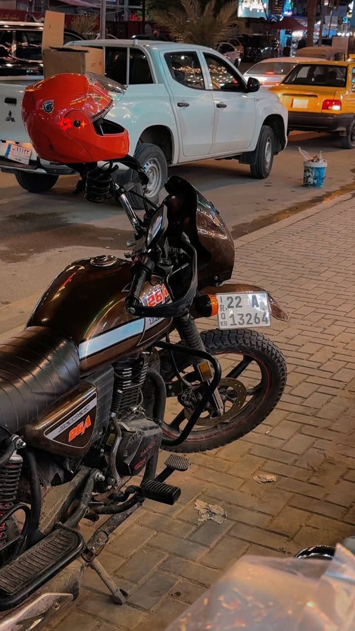 السلام عليكم للبيع دايوان جبلي A26 موديل 25
لون مييز 
الدراجة جديدة بمعنى الكلمة بدون اي نقص 
اعلى فئة بلدايوان محرك 200cc
ماشية 8000
ما مشتغلة دلفري ابد
رقم اربيل هزة وسنوية 
كبل تحول 
السعر 2600 وبي مجال بسيط
مكاني بغداد
***********
