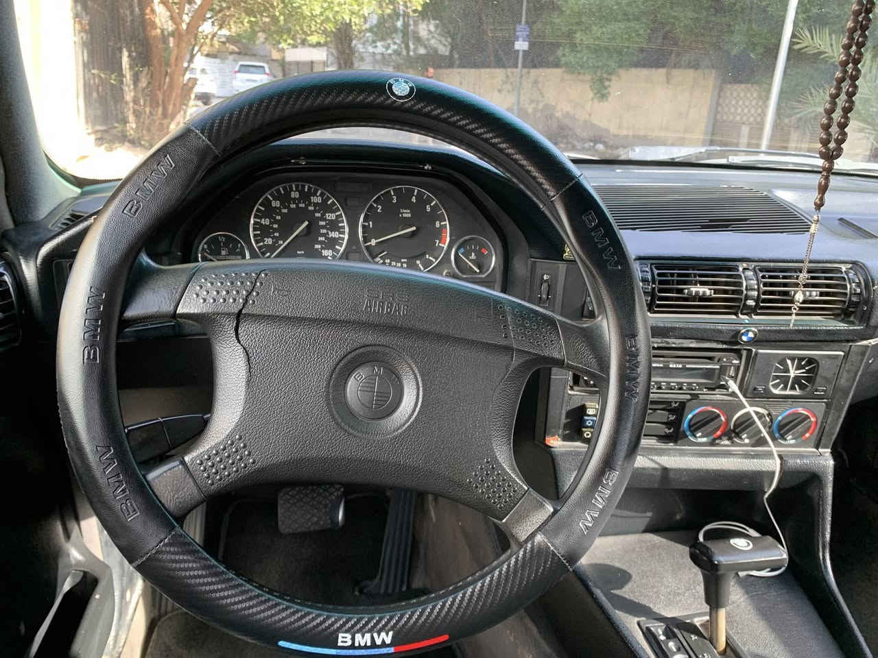 السلام عليكم
Bmw 525 i 1991
(مسكر عدل )
رقم بغداد جديد وسنوية جديدة والهزه جديدة (بأسمي )
تحويل وره يوم 🤝🏻
السيارة نظيفة وجاهزة من كلشي 
گير محرك صدر كله نظيف ✨
تبريدها شغال ❄️
سنترلوك 4 ابواب (سويچ شخاطة)
تخم تايرات شديتها قبل شهرين
باتري جديد قبل شهرين شديته 🔋
كشنات تحكم كهربائي 
الويل M 🛞
لايتات زينون 
الجام كهرباء
السيارة مكفولة من الكص واللغود مصبوغة عام للجمالية ✨بيها ملاحظات بسيطة 
ادامة جديدة لغرفة الاحتراق 🔥 
ترايها وين ميعجبك ✈️ 
السعر (78 ورقة) وبيها مجال قليل حك الجيه 🤝🏻
(تجي تگلبها عجبتك بالعافية عليك 🤍معجبتك تشرب چايك ☕️ واتشرف بيك )
والجميع على راسي 🤝🏻
بغداد / البنوك
***********
